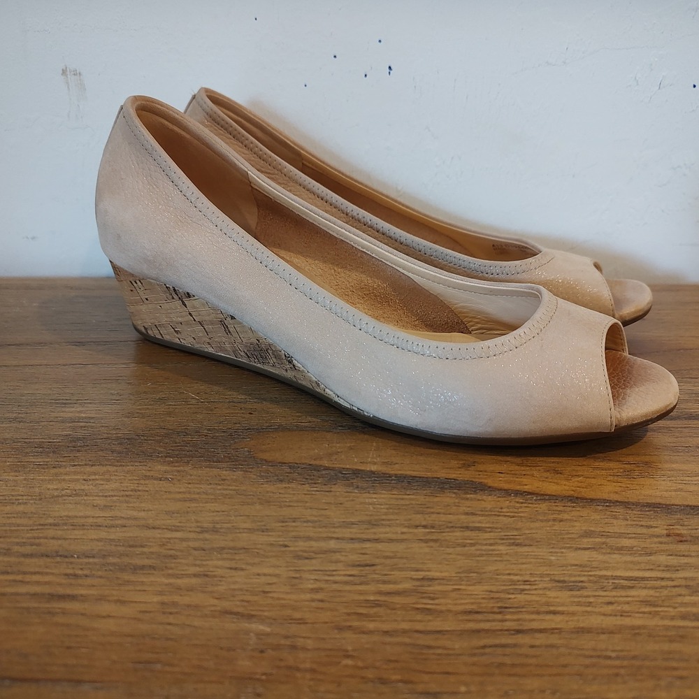 Cole Haan NikeAir Peep Toe Wedge Heel Shoes Beige Nude Size 9 Comfort Business